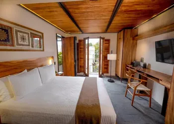 El Recinto Luxury Hotel hotel thumbnail 6