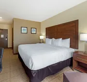 Comfort Inn & Suites Harrah hotel detail image 7