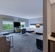 Hampton Inn & Suites by Hilton Burlington Toronto hotel detail image 7