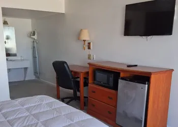 Coratel Inn and Suites By Jasper Anthony hotel thumbnail 6