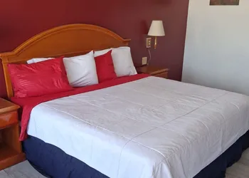 Coratel Inn and Suites By Jasper Anthony hotel thumbnail 8