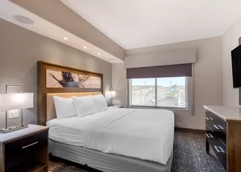 Best Western Premier Liberty Inn & Suites hotel thumbnail 8