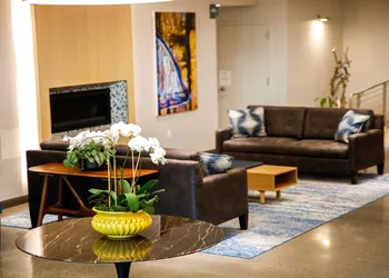 Wingate by Wyndham Bronx/Haven Park hotel thumbnail 4