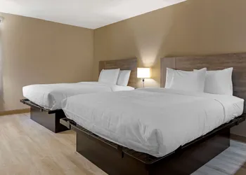 Suburban Studios Raleigh North hotel thumbnail 6