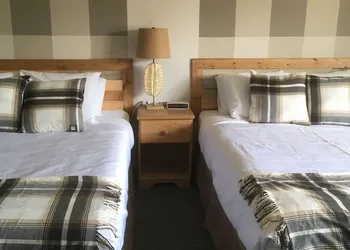 Christina Lake Motel and RV Park hotel thumbnail 8