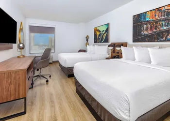 La Quinta Inn & Suites by Wyndham Terrell hotel thumbnail 8