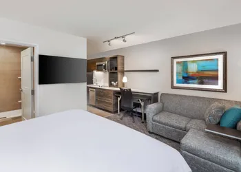 TownePlace Suites by Marriott Austin Northwest/The Domain Area hotel thumbnail 7