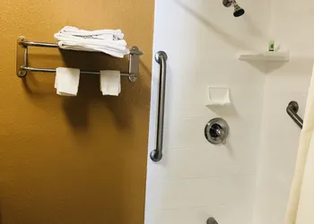 Casa Blanca Inn & Suites hotel thumbnail 2