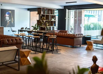 Fulton Business Luxury Hotel hotel thumbnail 5