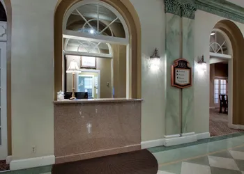 The Knickerbocker on the Lake hotel thumbnail 5