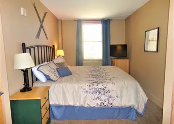 Silvermill 2 Bedroom 2 Bath B hotel thumbnail 2