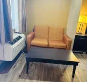 Executive Inn and Suites hotel detail image 4