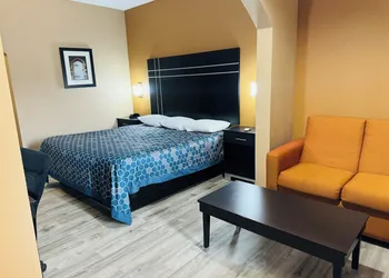 Executive Inn and Suites hotel thumbnail 8