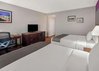 CHN Hotel Monterrey Centro, Trademark by Wyndham hotel thumbnail 7