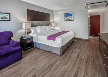 CHN Hotel Monterrey Centro, Trademark by Wyndham hotel thumbnail 6