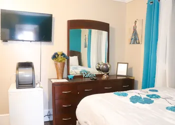 Bella's Boutique Hotel hotel thumbnail 8