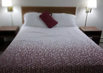 Northwoods Motels hotel thumbnail 7