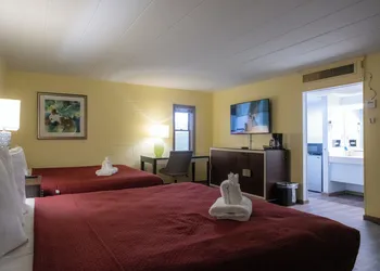 Heart of Manteo Motor Lodge hotel thumbnail 7