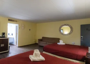 Heart of Manteo Motor Lodge hotel thumbnail 8