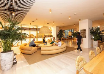 Flow Hotel Fort Lauderdale hotel thumbnail 3