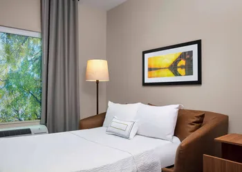 Fairfield Inn & Suites by Marriott Lewisburg hotel thumbnail 7