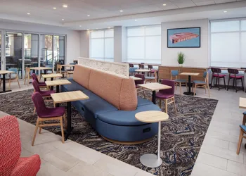 Home2 Suites By Hilton Memphis Downtown hotel thumbnail 2