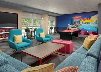 Tru by Hilton Miami West Brickell hotel thumbnail 5