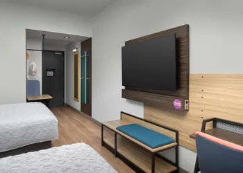 Tru by Hilton Miami West Brickell hotel thumbnail 7