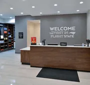 Hampton Inn & Suites Greensboro Downtown hotel detail image 4