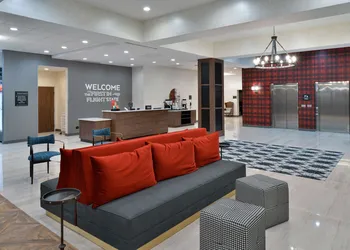 Hampton Inn & Suites Greensboro Downtown hotel thumbnail 5