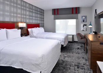 Hampton Inn & Suites Greensboro Downtown hotel thumbnail 6