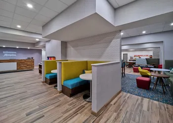 Hampton Inn by Hilton Omaha UN Medical Center Area hotel thumbnail 2
