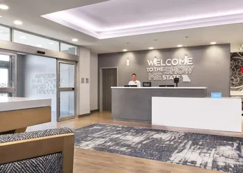 Hampton Inn & Suites St. Charles Old Town Area hotel thumbnail 3