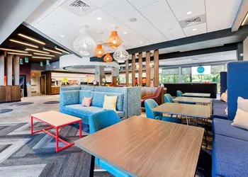 Tru by Hilton Chapel Hill hotel thumbnail 3