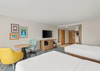 Hampton Inn Cooperstown hotel thumbnail 6