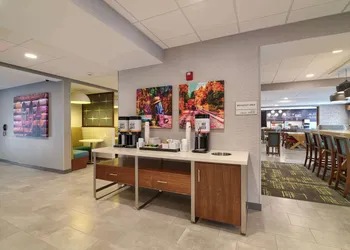 Hampton Inn Lincoln White Mountains hotel thumbnail 2