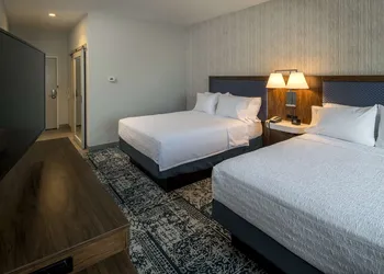 Hampton Inn & Suites Huntington Downtown hotel thumbnail 5