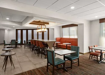 Hampton Inn by Hilton Carefree hotel thumbnail 4