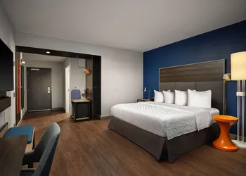 Tru By Hilton Tupelo hotel thumbnail 8