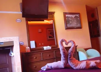 Hotel Real Azteca hotel thumbnail 6