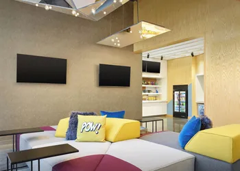 Aloft Portland Downtown Waterfront ME hotel thumbnail 3