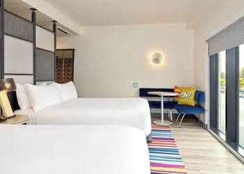 Aloft Portland Downtown Waterfront ME hotel thumbnail 7