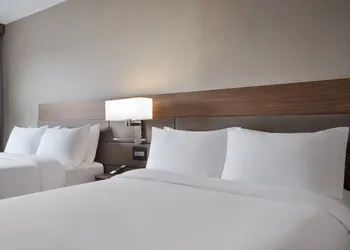 AC Hotel Charlotte Ballantyne hotel thumbnail 8