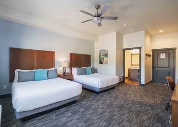 The Lodge Lake Chelan hotel thumbnail 4