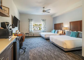 The Lodge Lake Chelan hotel thumbnail 5