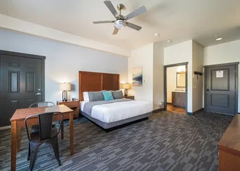 The Lodge Lake Chelan hotel thumbnail 6