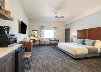 The Lodge Lake Chelan hotel thumbnail 8