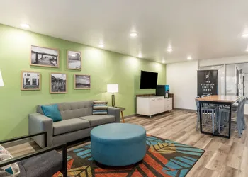 WoodSpring Suites Portland Vancouver hotel thumbnail 8