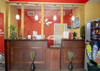 Woodridge Inn and Suites hotel thumbnail 2