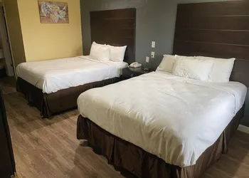 Woodridge Inn and Suites hotel thumbnail 3